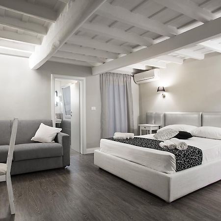 Delsi Suites Pantheon Roma Quarto foto